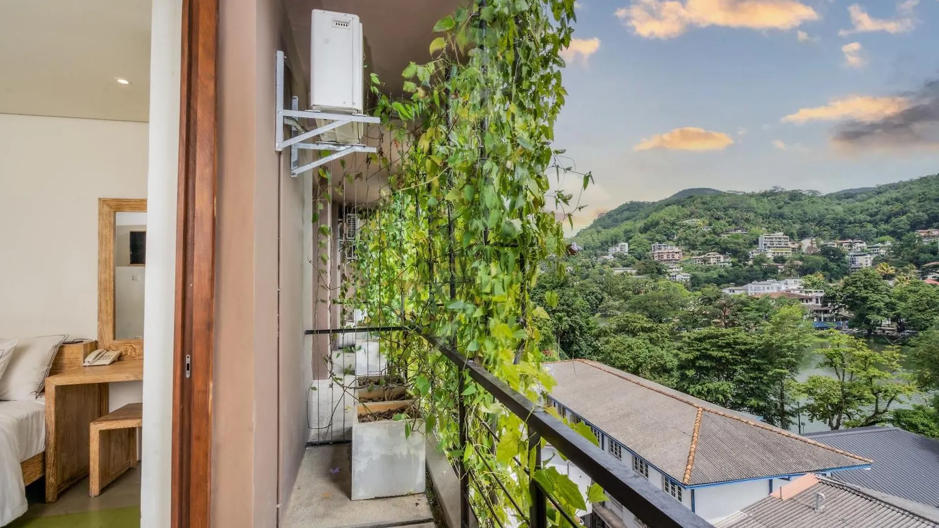 Lake Avenue Hotel Kandy Srí Lanka